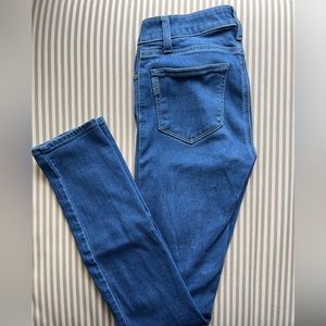 Women’s jeans